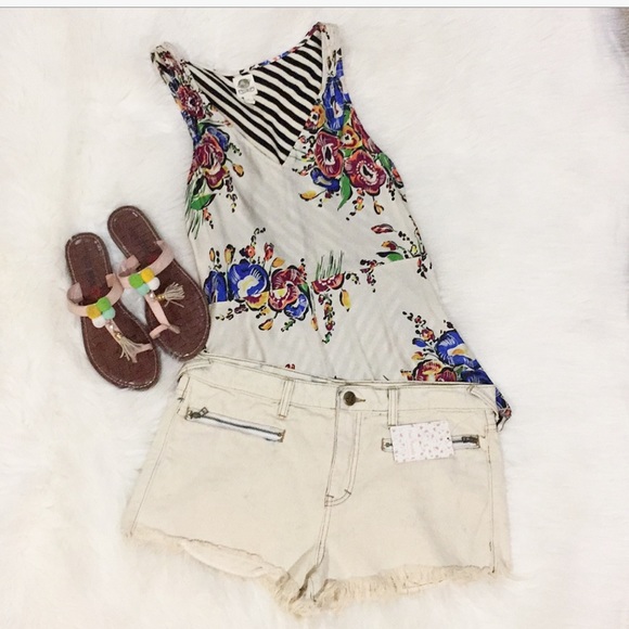 Free People Pants - NWT Free People Cream wash denim Blizzard shorts